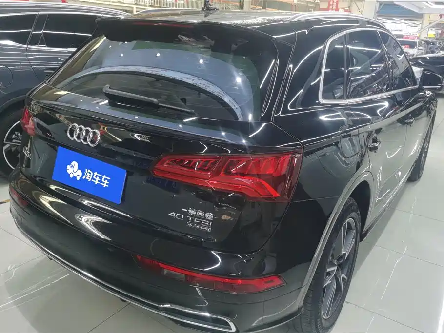 Audi Q5L 2020 40 TFSI Prestige Fashion фото 3