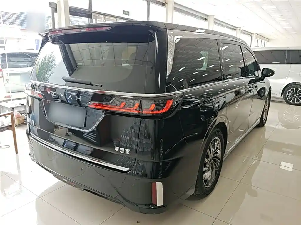 Voyah Auto Voyah Dreamer 2022 Low-carbon Dream+Smart Package фото 7
