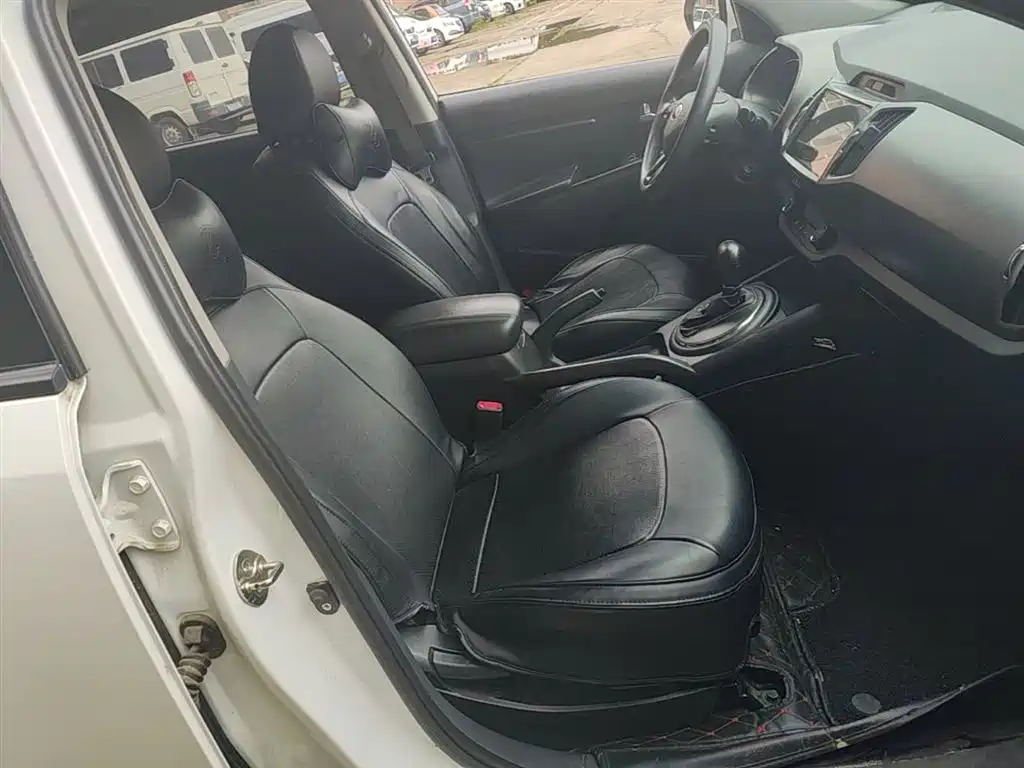 Kia Sportage 2015 2.0L Automatic 2WD GL фото 25