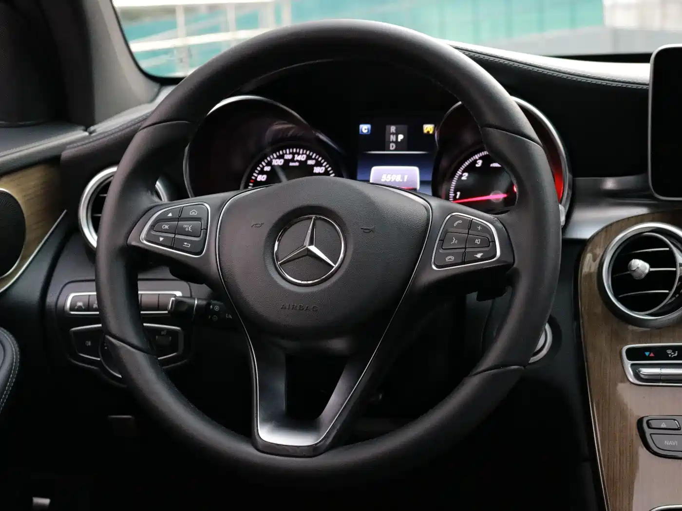 Mercedes-Benz GLC Coupe 2017 GLC 260 4MATIC Coupe SUV фото 15
