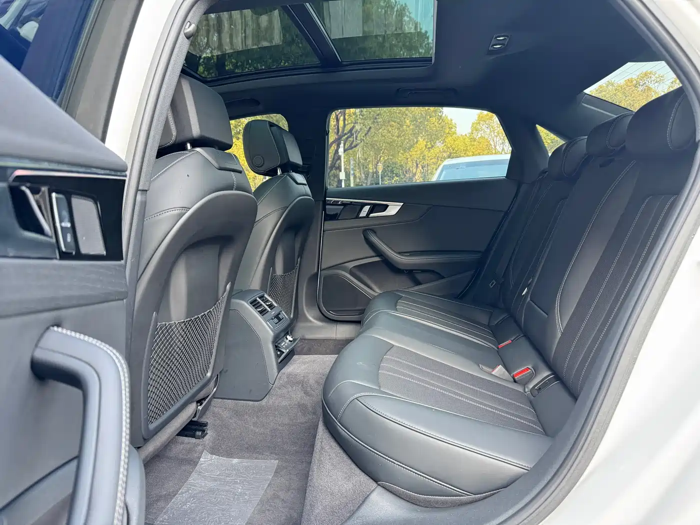 Audi A4L 2024 40 TFSI Luxury Dynamic фото 6