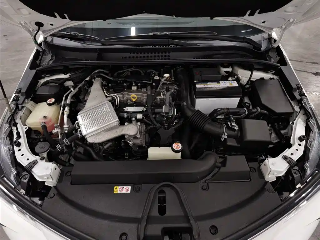 Toyota Corolla 2019 1.2T S-CVT GL Pioneer Edition фото 6
