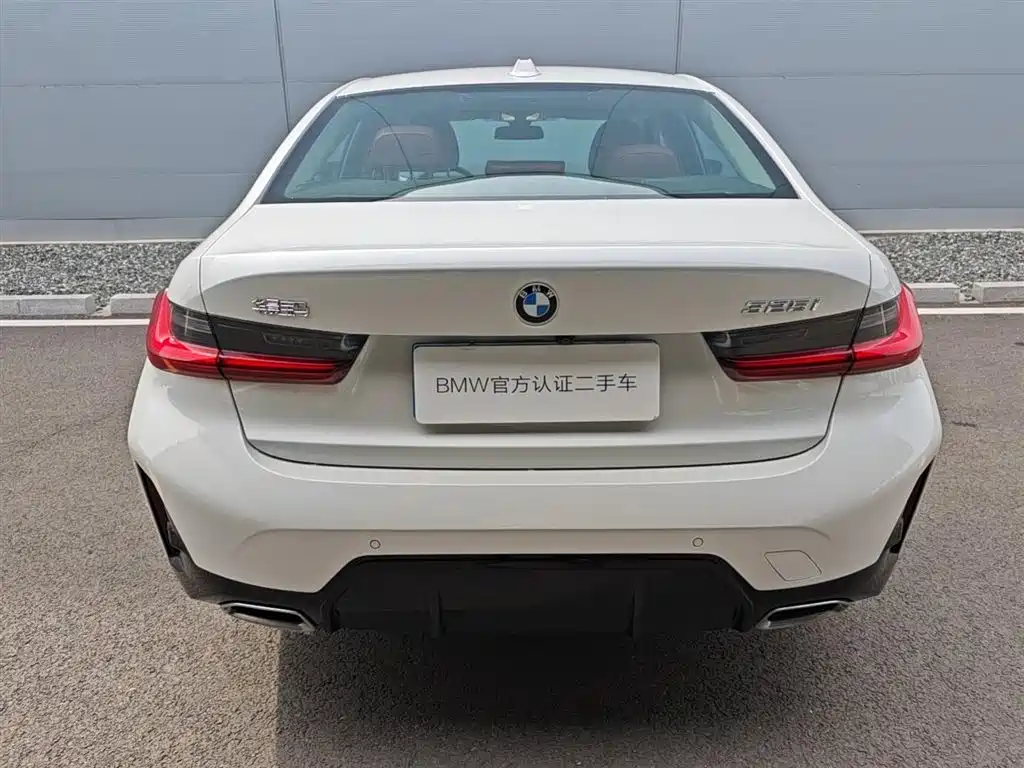 BMW 3 Series 2025 325i M Sport Package фото 3