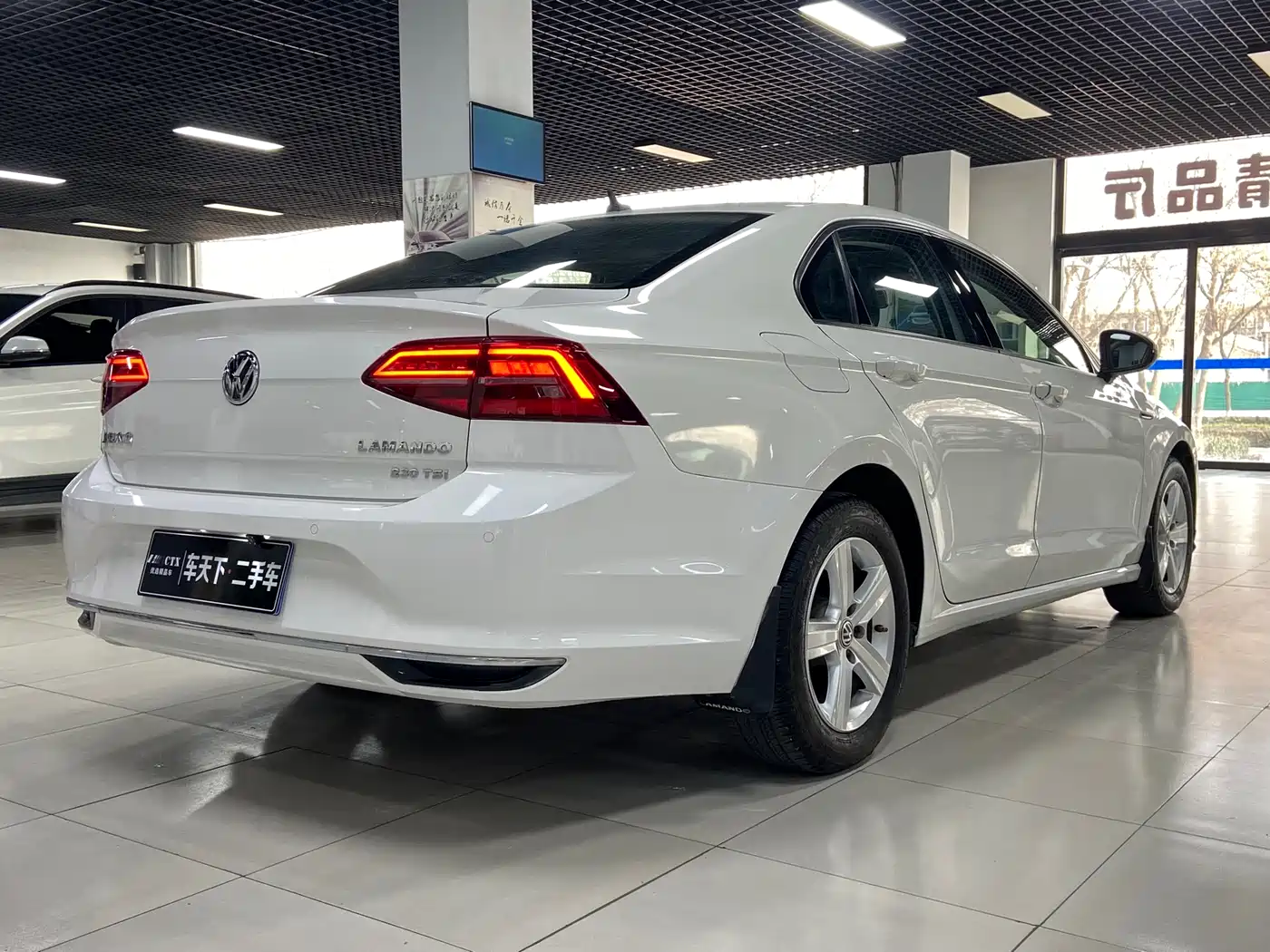 Volkswagen Lamando 2019 230TSI DSG Vision Edition China V фото 6