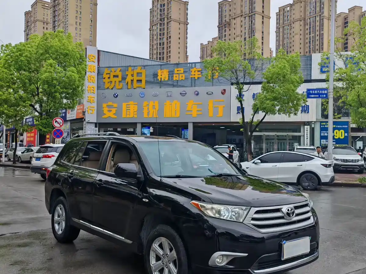Toyota Highlander 2012 2.7L 2WD 5-seater Elite Edition фото 3