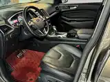 Фото 6 - Ford Edge