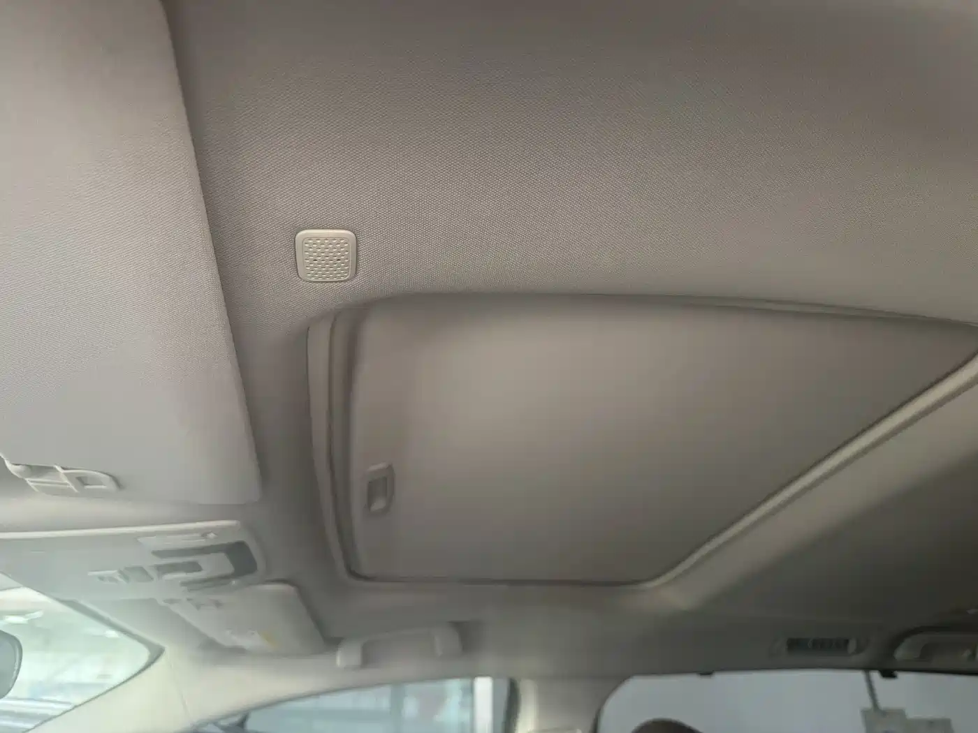 Toyota Sienna 2023 2.5L Hybrid Comfort Edition фото 8