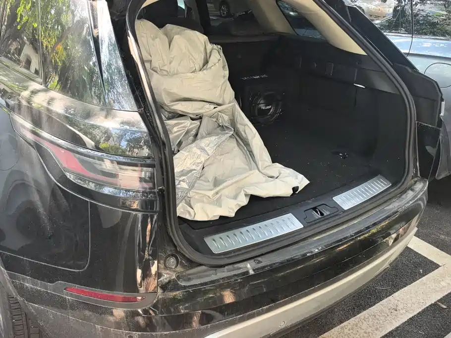 Фото 4 - Land Rover Range Rover Velar