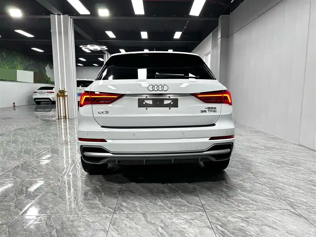 Audi Q3 2022 35 TFSI Fashion Dynamic фото 5
