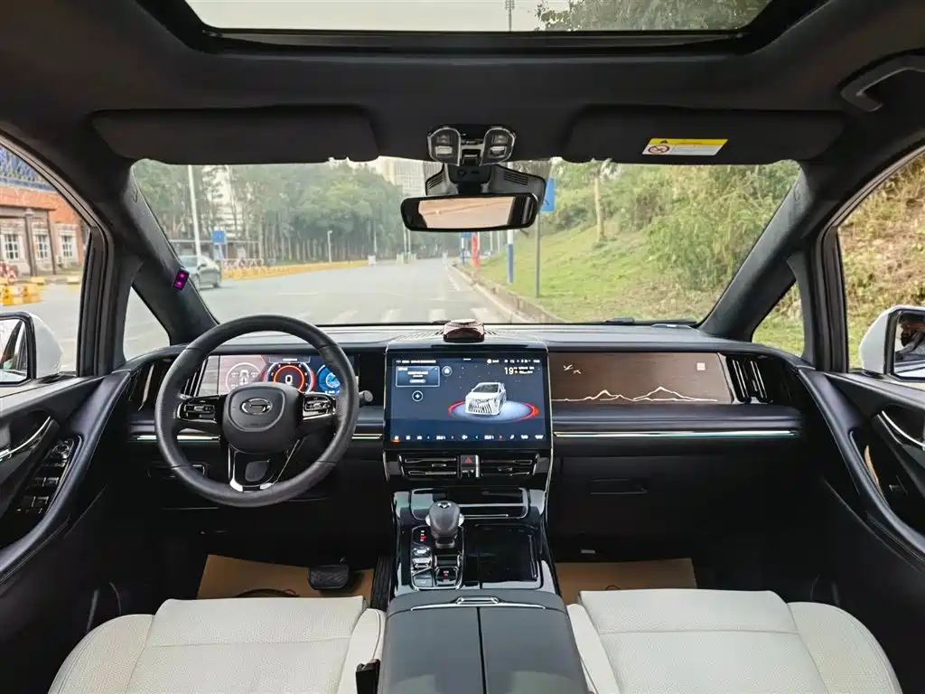 GAC TRUMPCHI M8