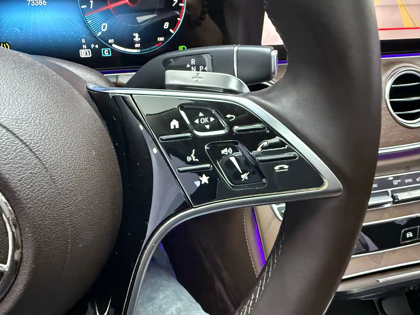 Mercedes-Benz E-Class 2022 E 300 L Luxury фото 18