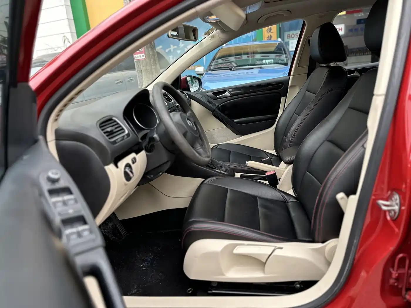 Volkswagen Golf 2010 1.4TSI Auto Comfort фото 7