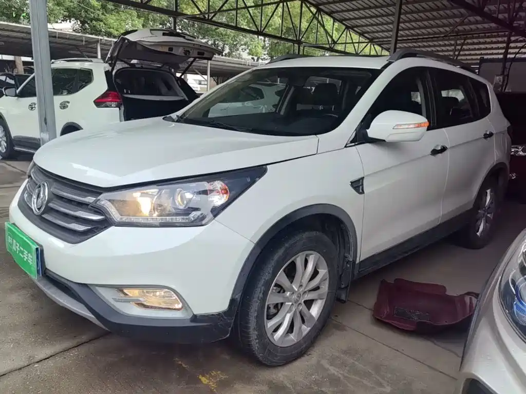 Dongfeng Aeolus Dongfeng Fengshen AX7 2015 2015 2.0L Automatic Smart Ease