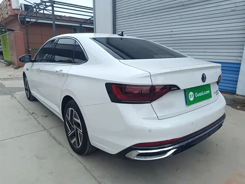 Volkswagen Sagitar 2023 300TSI DSG Surpassing Edition фото 5
