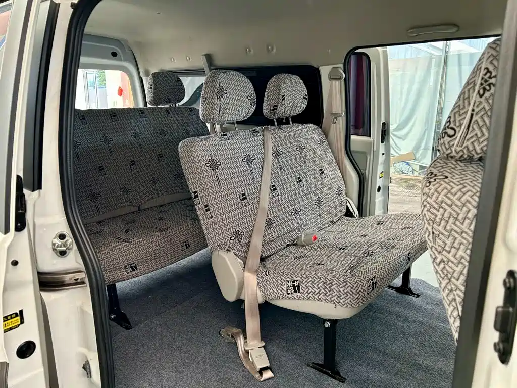 Jinbei New Hiace X30L 2026 2024 Fortune Edition Passenger Van 5/6/7-seater with Front AC