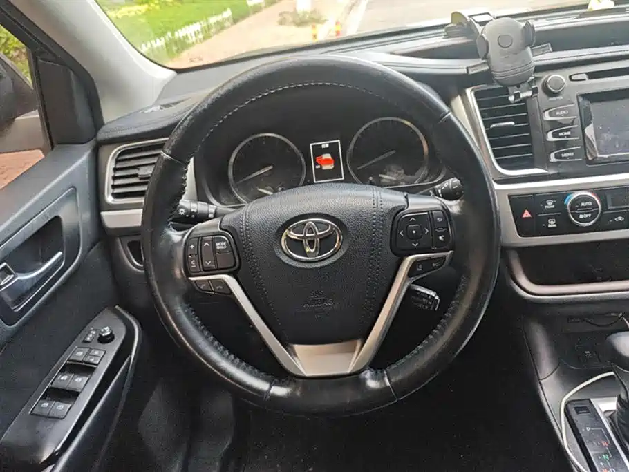 Toyota Highlander 2018 2.0T 4WD Elite 7-seater (China V) фото 15