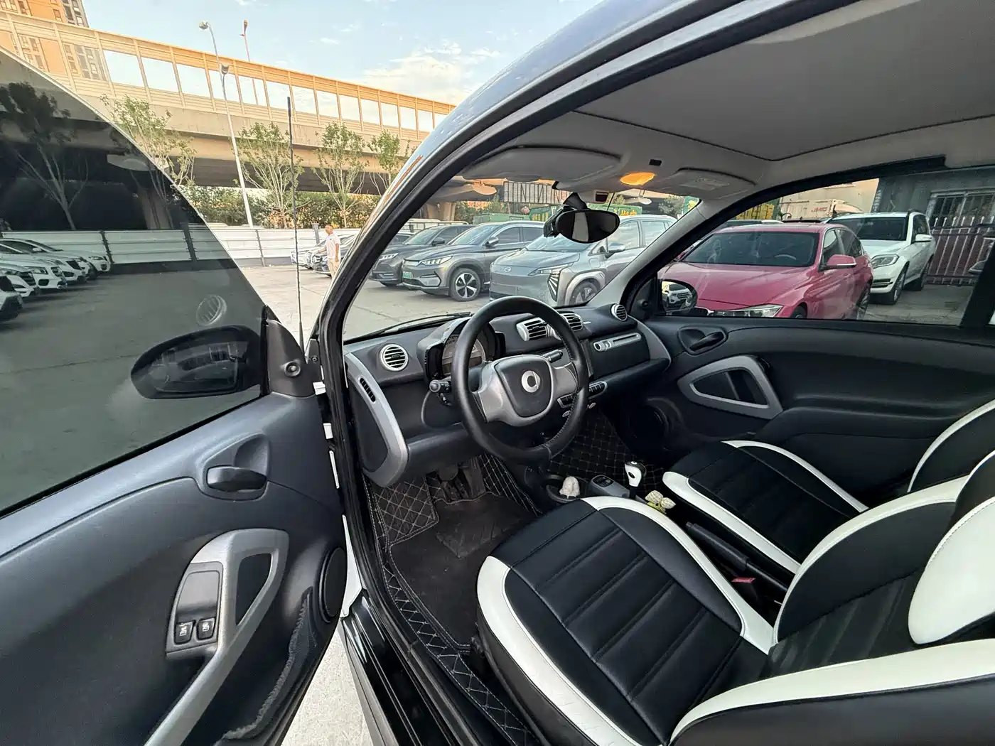 smart fortwo 2013 2013 1.0 MHD New Year Special Edition