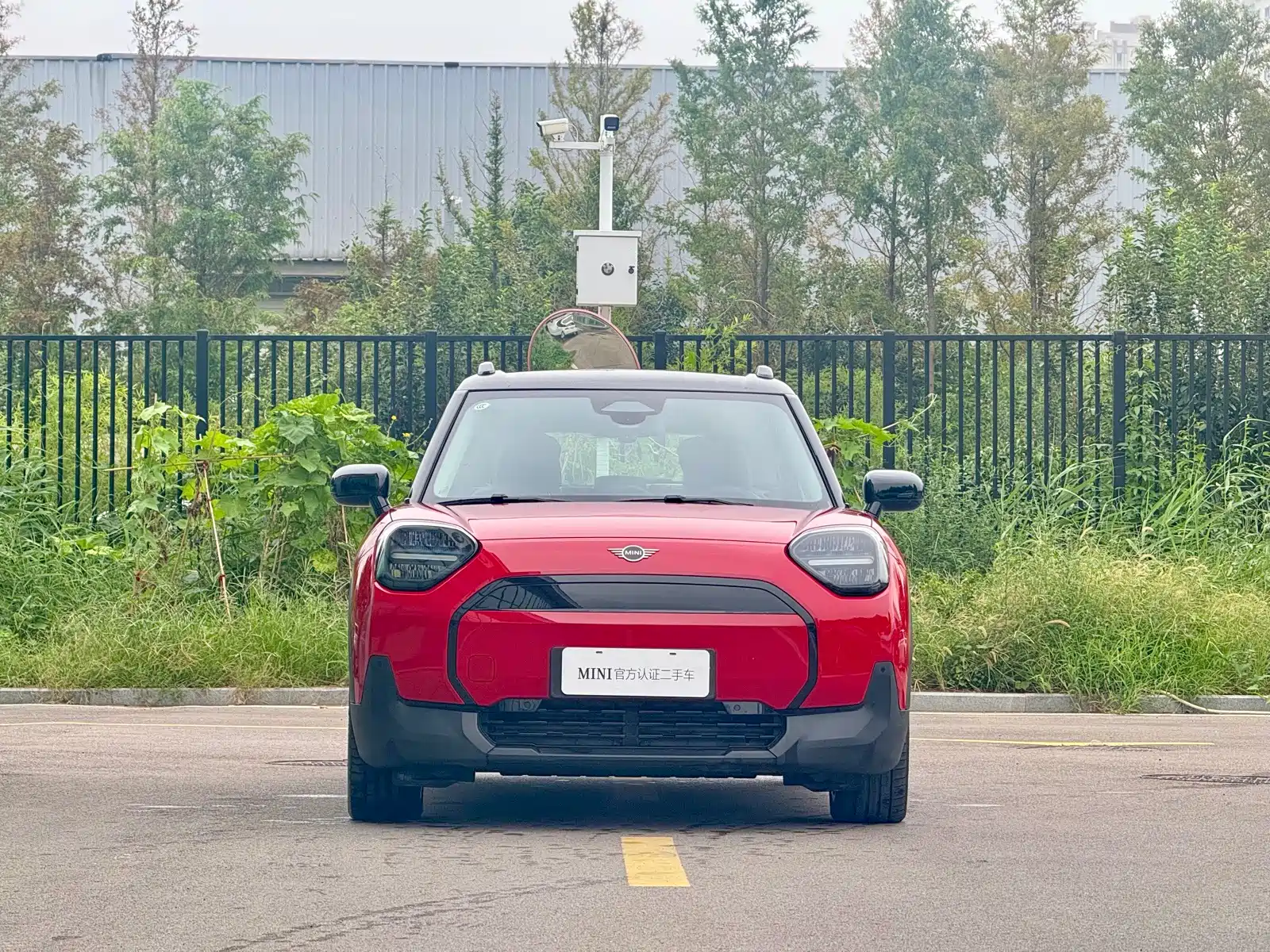 Фото 2 - MINI Aceman