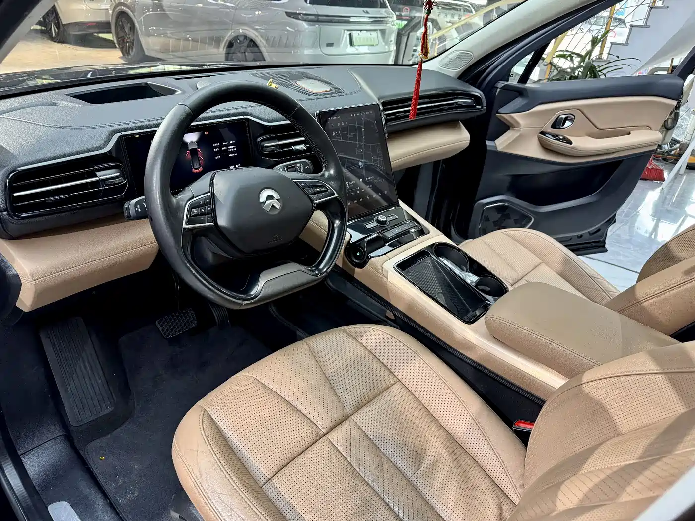 NIO ES8 2019 2018 355KM Standard 6-Seater