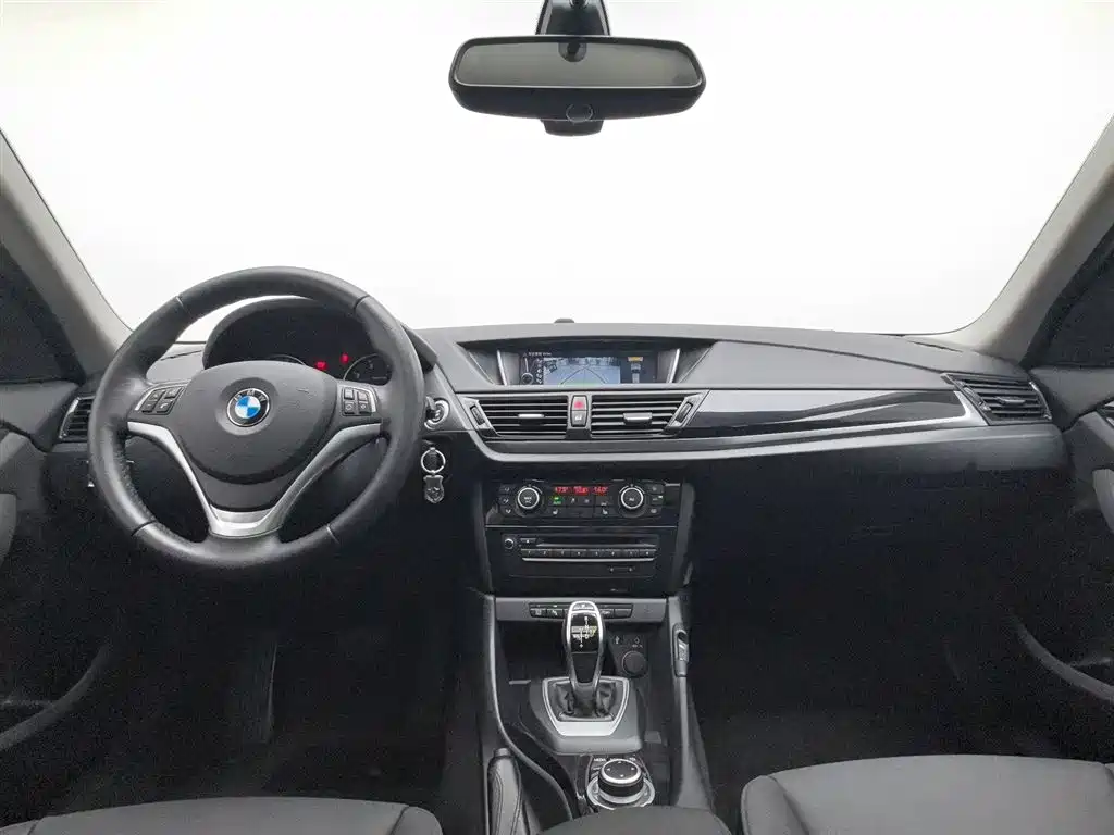 BMW X1 2015 Model sDrive18i Leading Advanced Edition фото 5