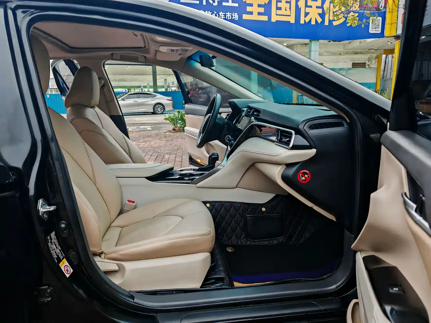 Toyota Camry 2018 2.0E Elite Edition фото 7