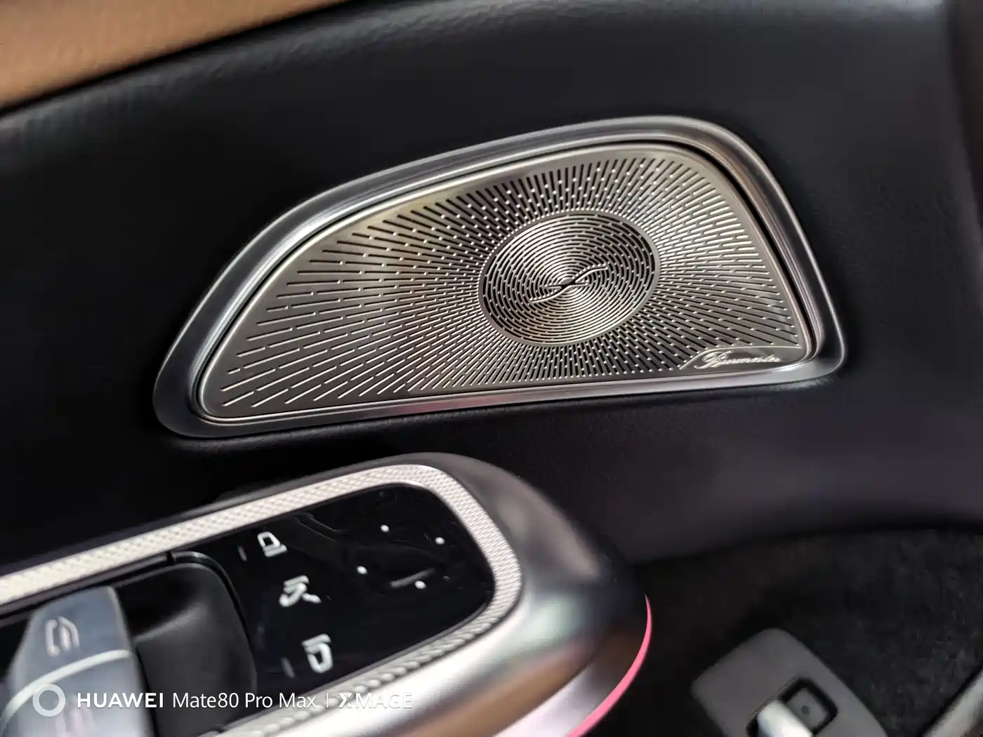 Mercedes-Benz E-Class 2024 Model E 300 L Luxury фото 8