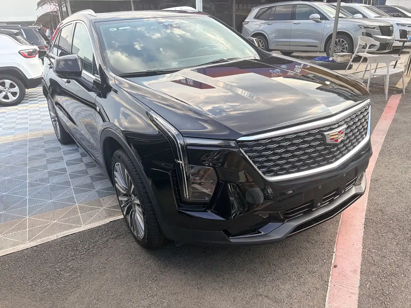 2025 Cadillac XT4