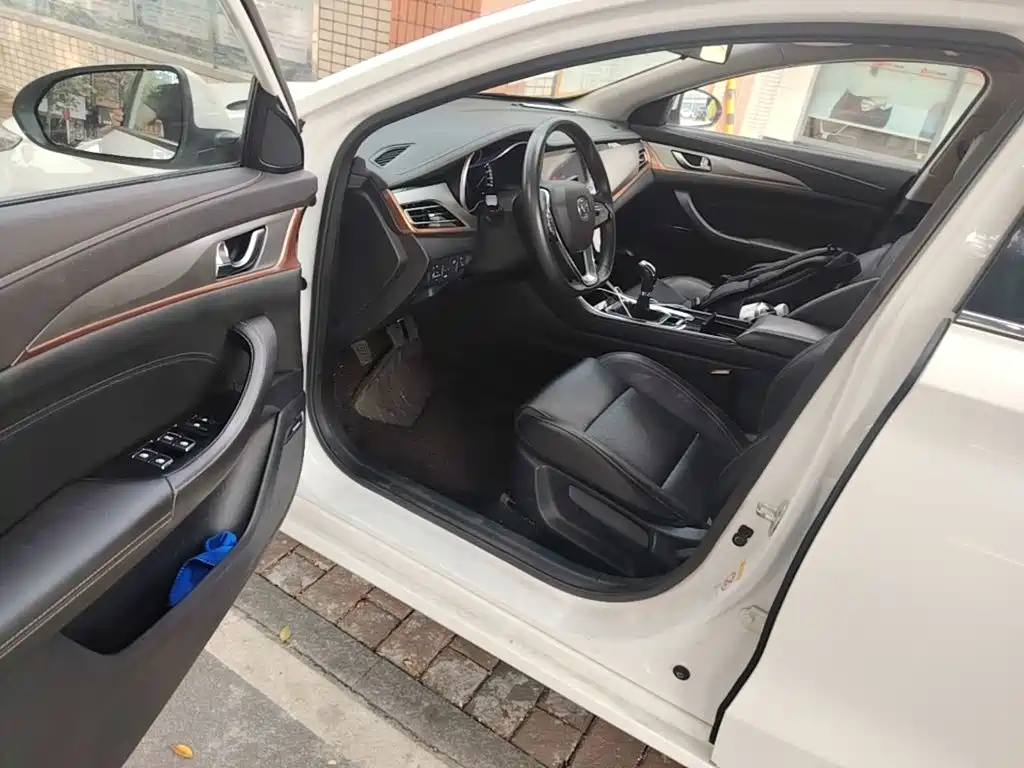 Changan Eado XT 2019 2018 1.6L GDI Manual Stylish Version China V
