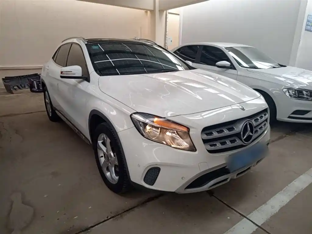 Mercedes-Benz GLA 2019 GLA 200 Dynamic фото 4
