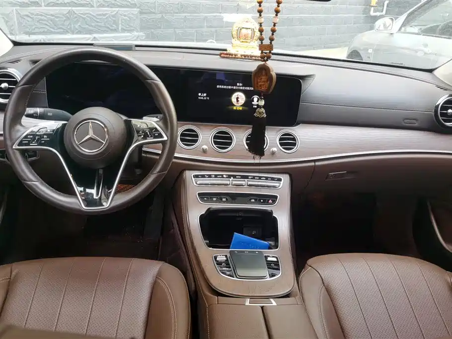 Mercedes-Benz E-Class 2021 E 300 L Fashion фото 12