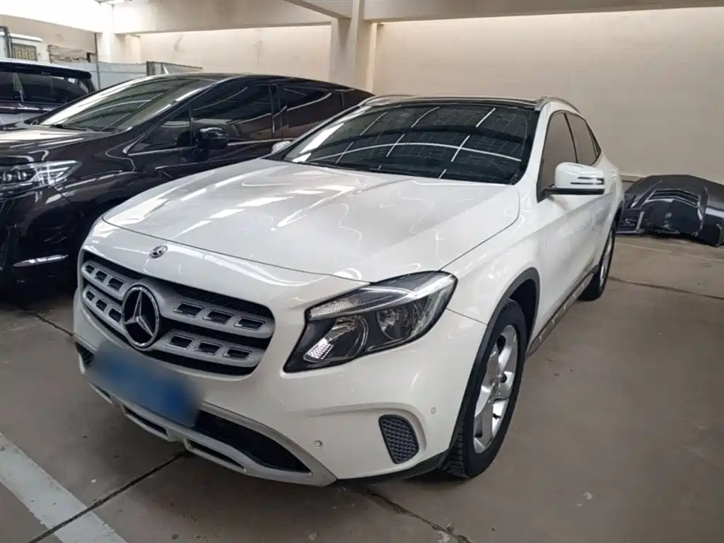 Mercedes-Benz GLA 2019 GLA 200 Dynamic фото 2