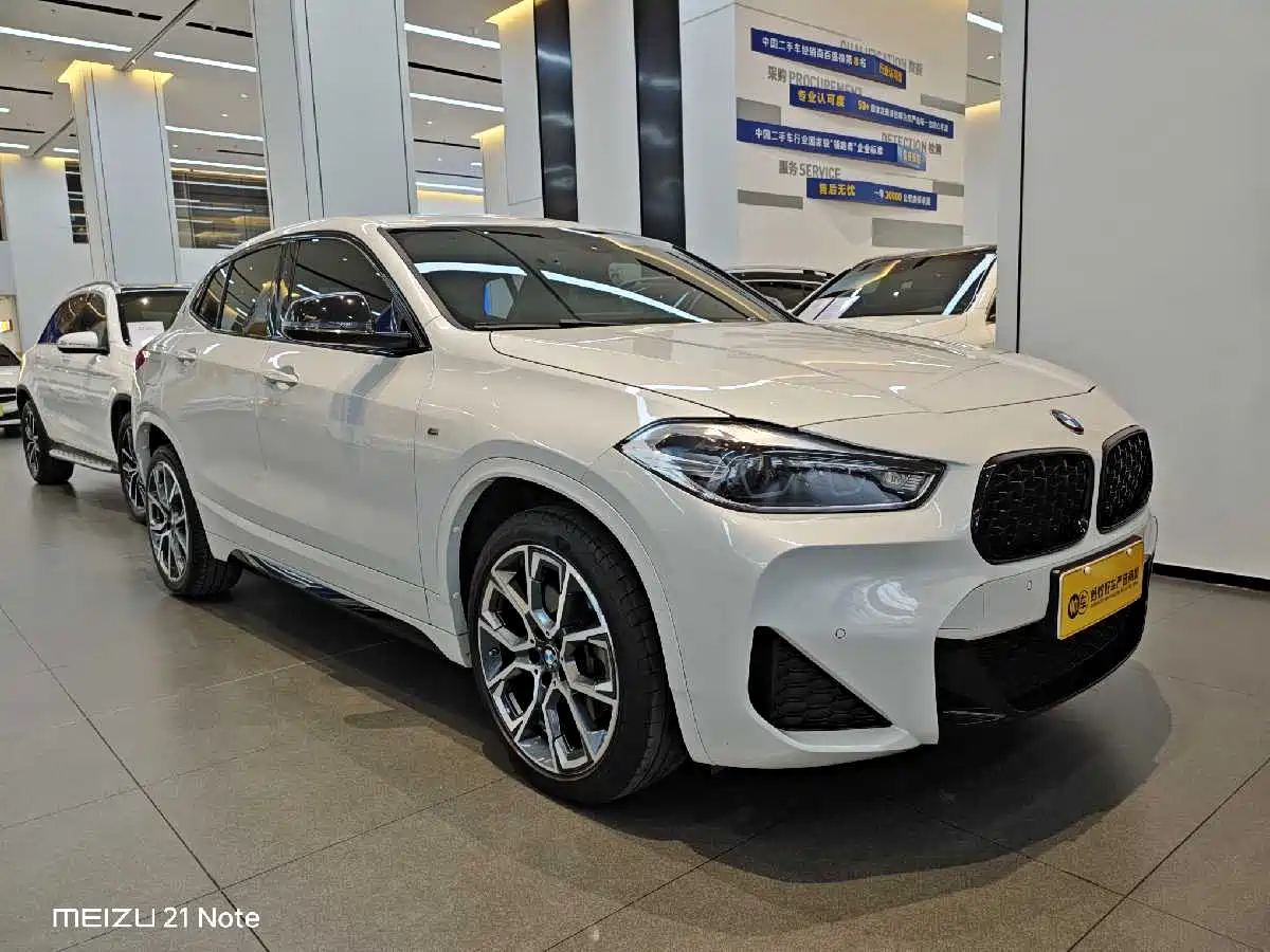 BMW X2 2021 Facelift sDrive25i Shadow Night Edition фото 3