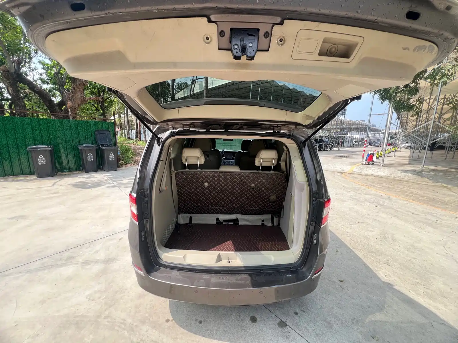 Фото 18 - Buick GL8
