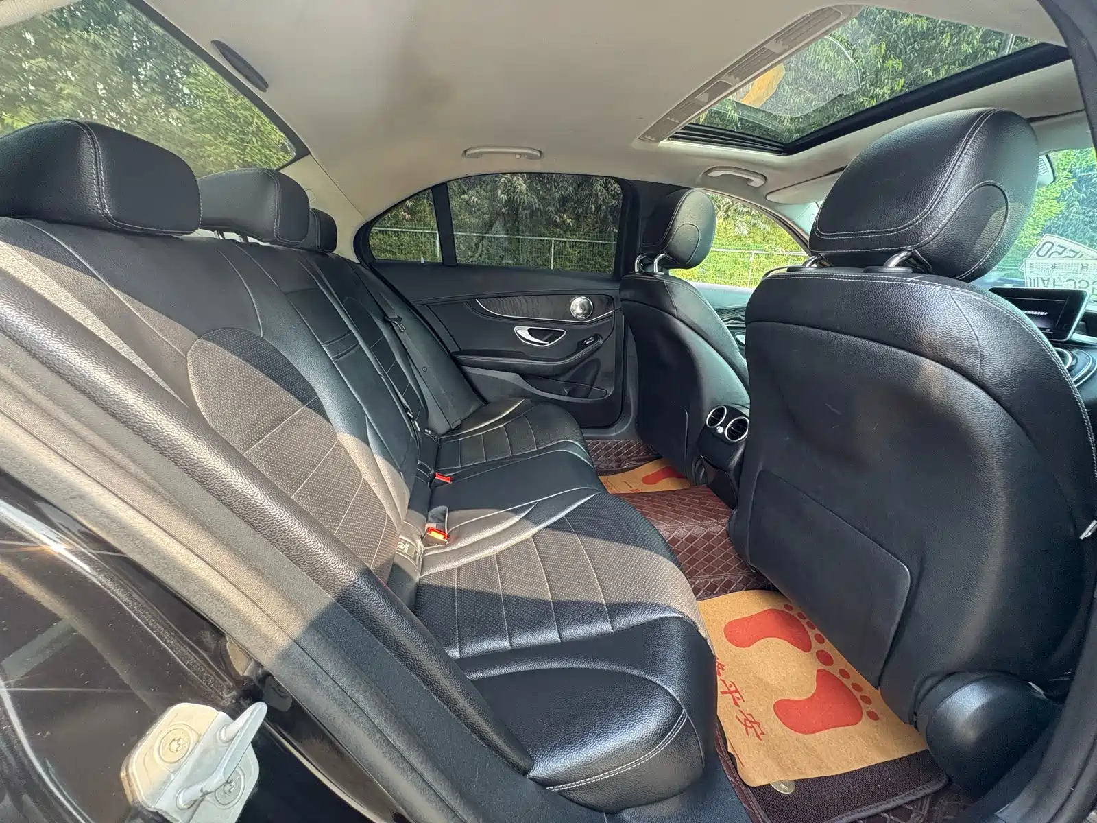 Фото 27 - Mercedes-Benz C-Class