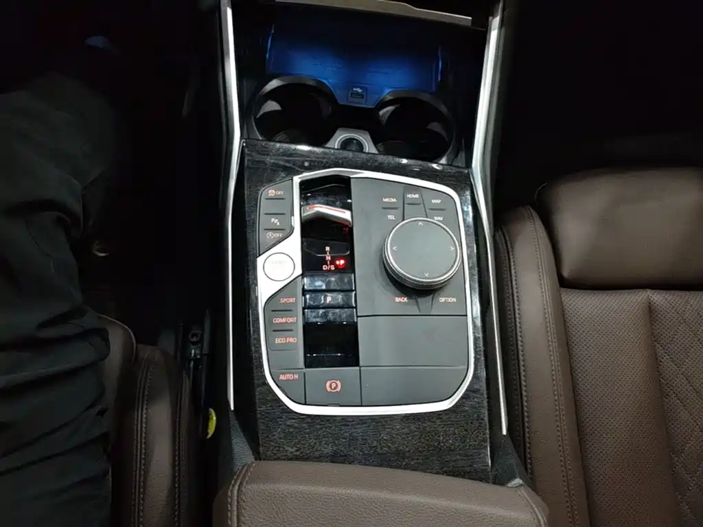 BMW 3 Series 2024 325Li M Sport Package фото 14