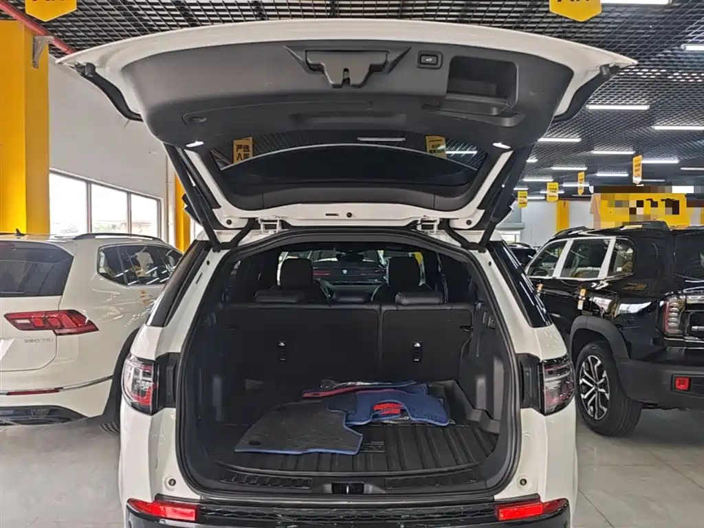 LAND ROVER DISCOVER SPORTS