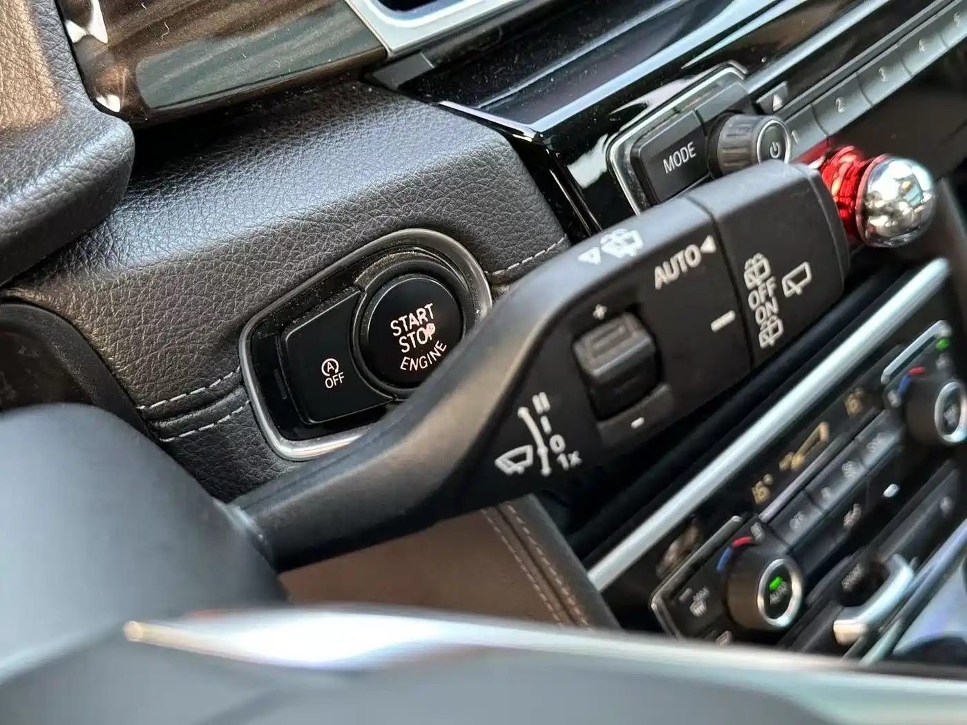 BMW 2 Series Touring 2016 218i Sport Design Package фото 13