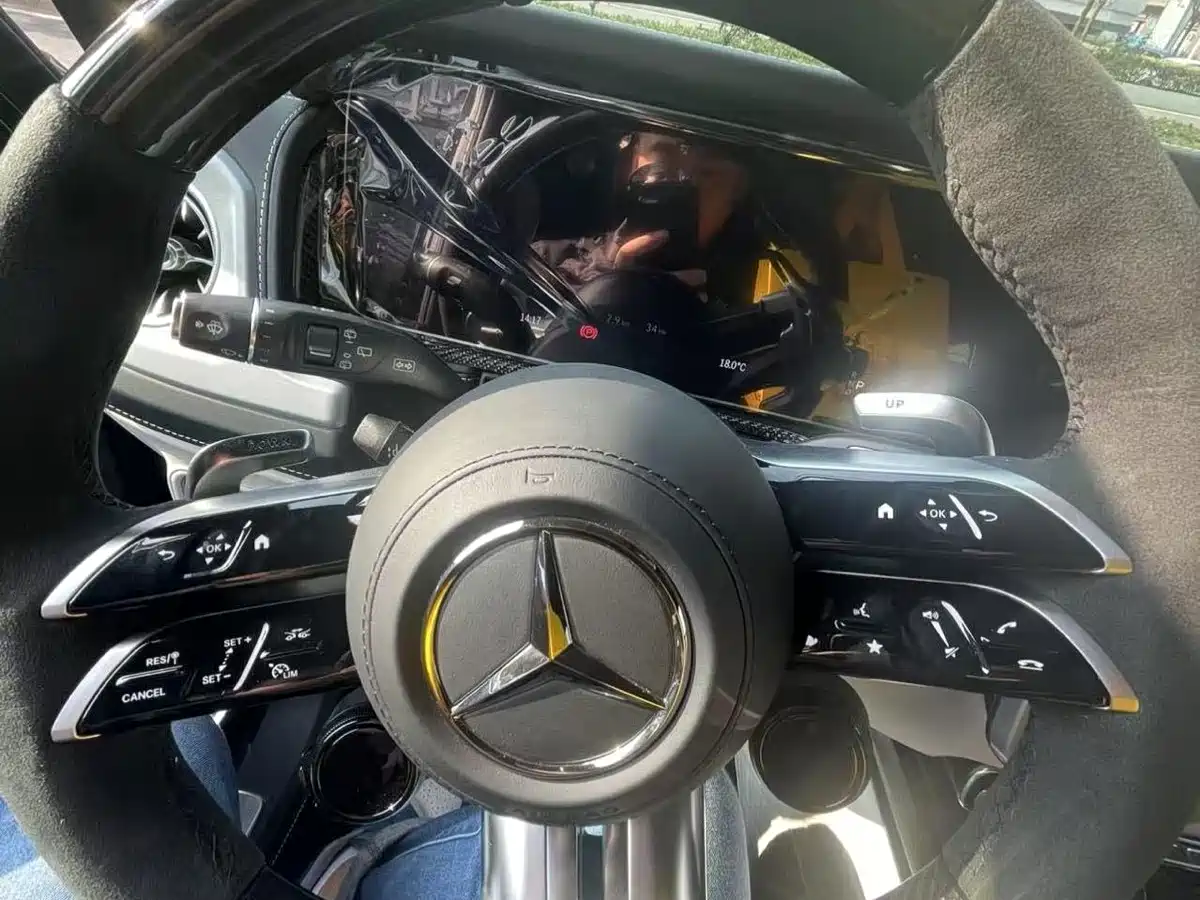 Mercedes-Benz G-Class AMG 2025 AMG G 63 фото 3