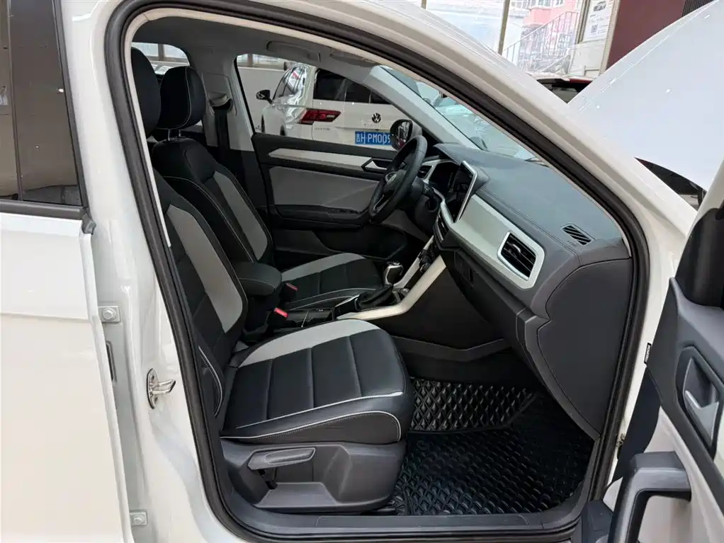 Volkswagen T-ROC 2023 280TSI DSG 2WD Time Edition фото 21