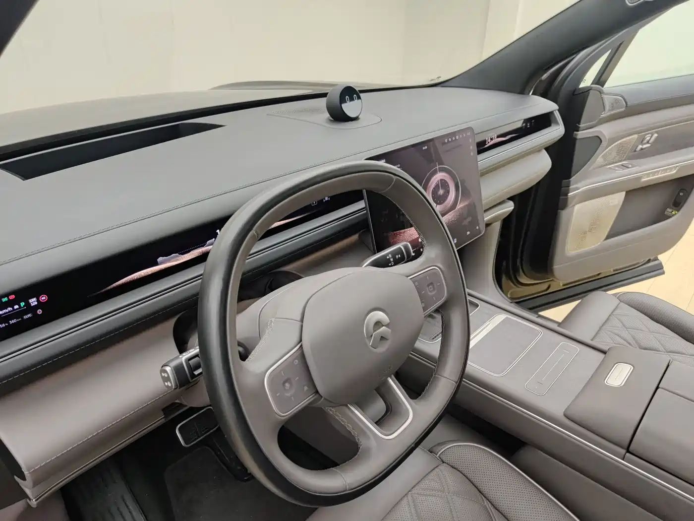 NIO ES8 2025 2025 Model 6-Seat Executive Luxury Edition