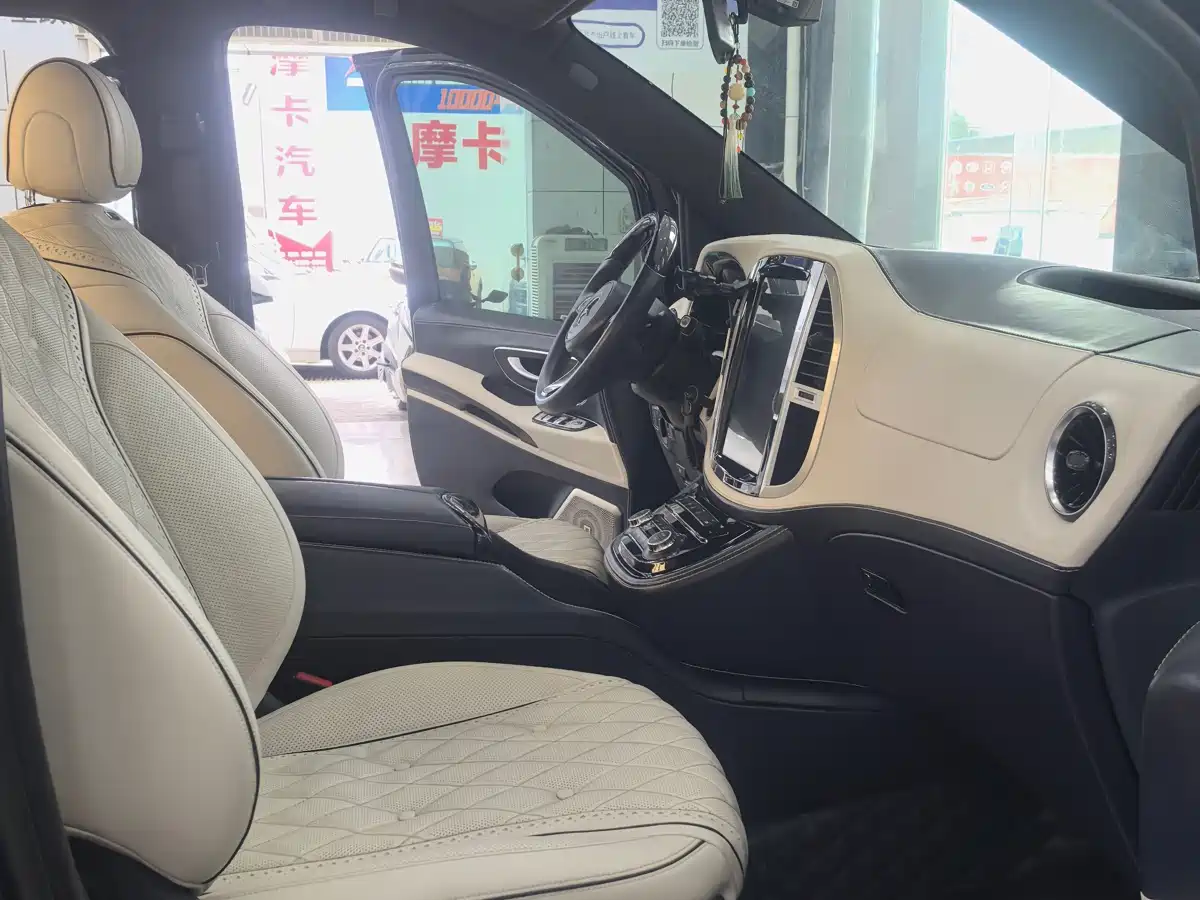 Mercedes-Benz Vito 2021 2.0T Business Edition 7-seater фото 13