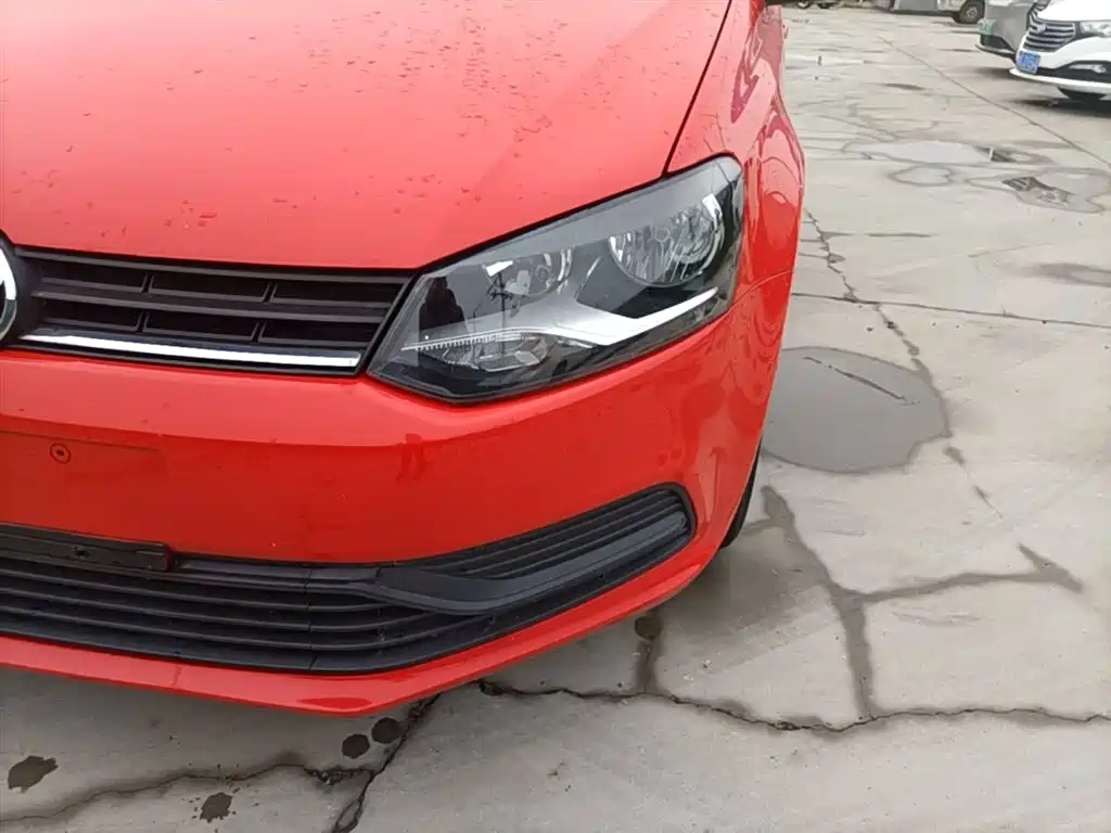 Volkswagen Polo 2016 1.4L Automatic Trend фото 24