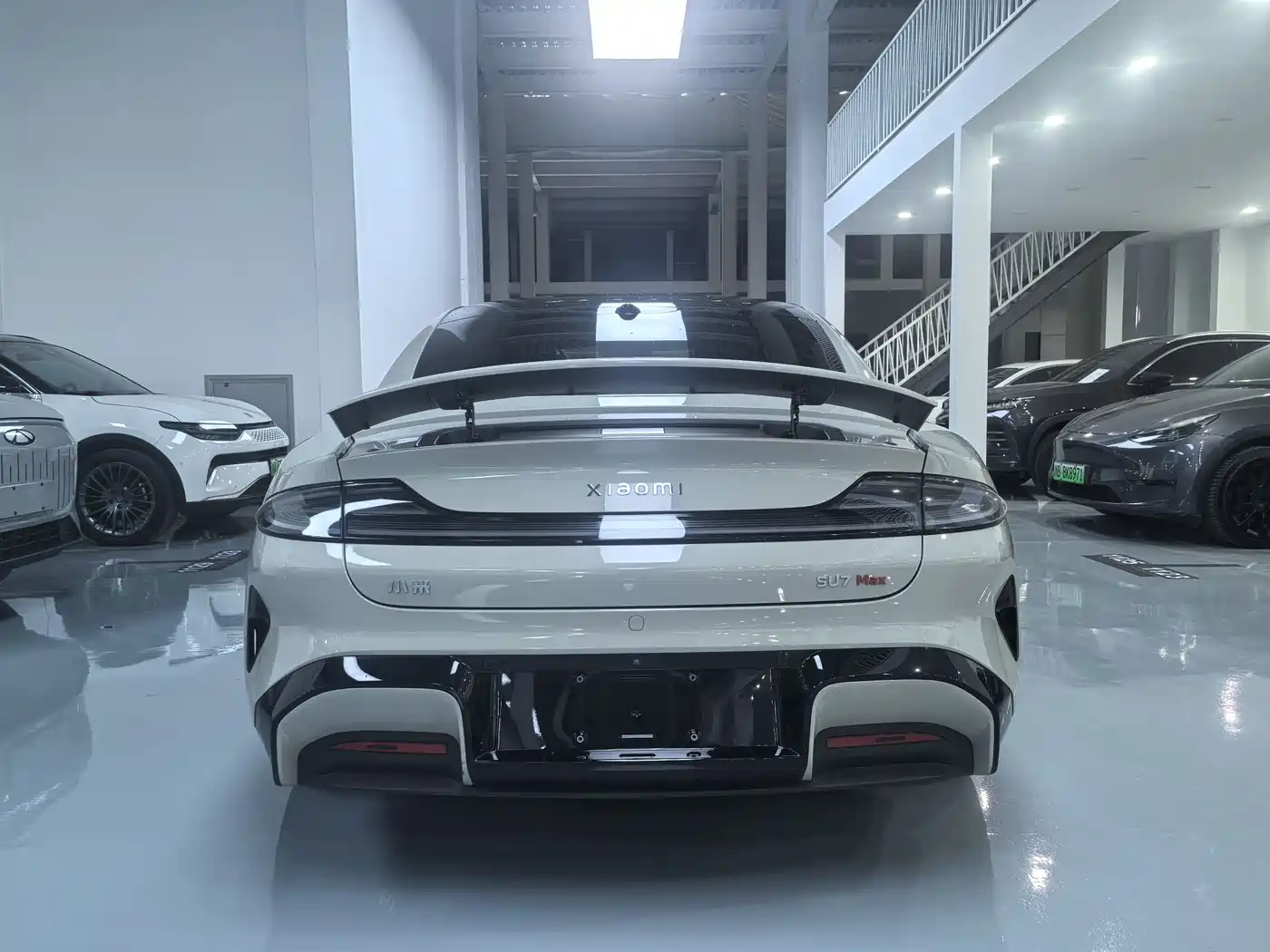 Xiaomi Auto Xiaomi SU7 2024 AWD Extended Range Advanced Smart Driving Max Edition фото 13