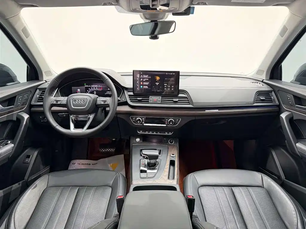 Audi Q5L 2022 45T Luxury Elegance фото 25