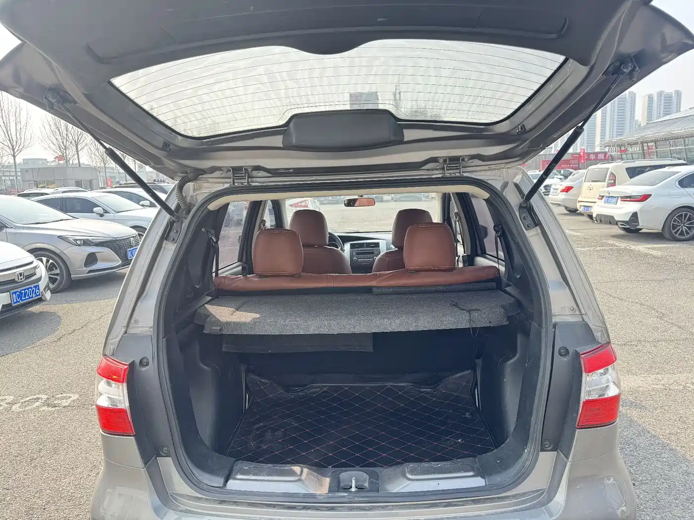 Nissan Livina 2015 2015 1.6XE CVT Comfort Edition