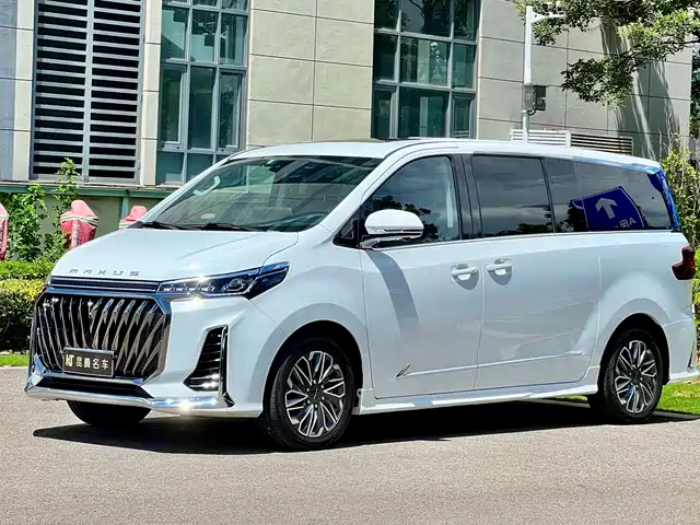  SAIC Maxus Maxus G20 2023 Facelift PLUS 2.0T Gasoline Auto Luxury