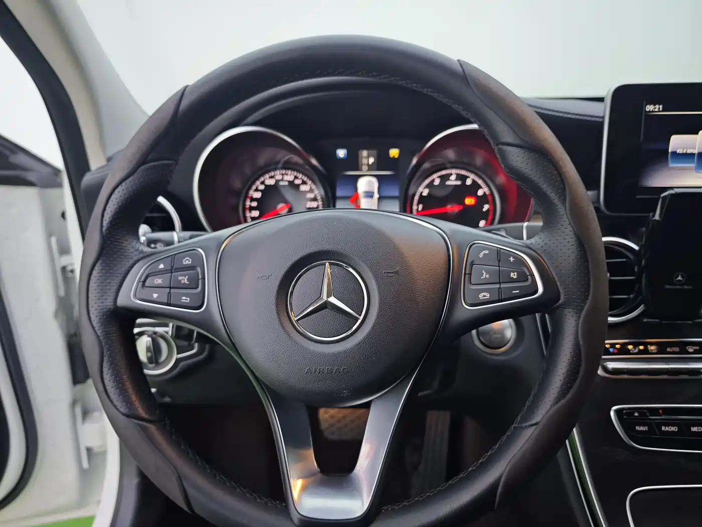 Mercedes-Benz C-Class 2018 C 180 L Fashion Sport Edition фото 12
