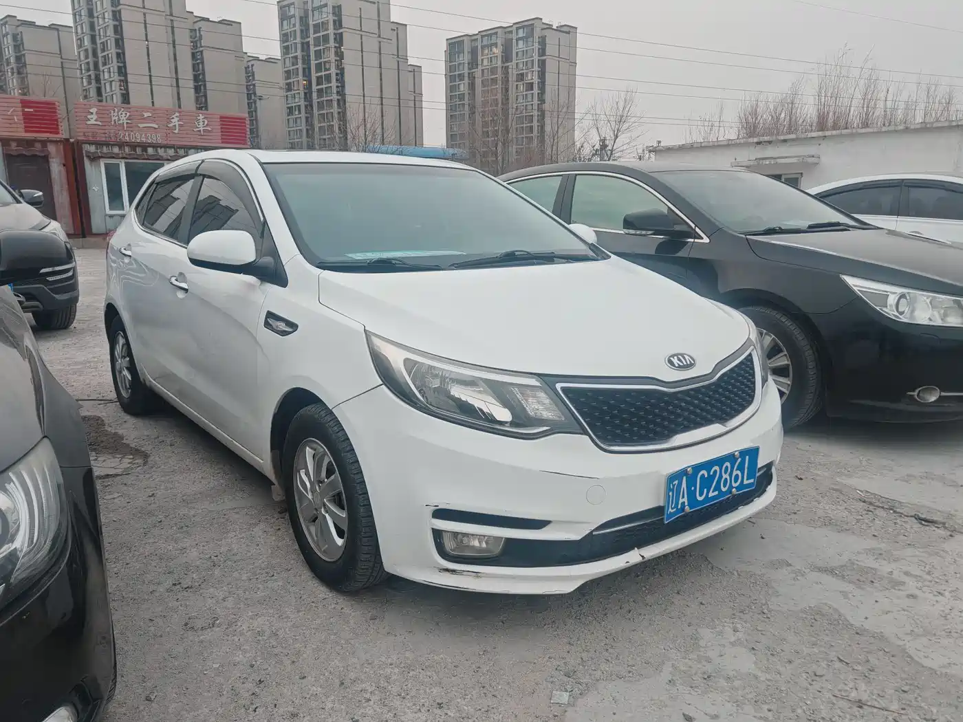 Kia K2 2015 Hatchback 1.4L AT GLS Cool Edition