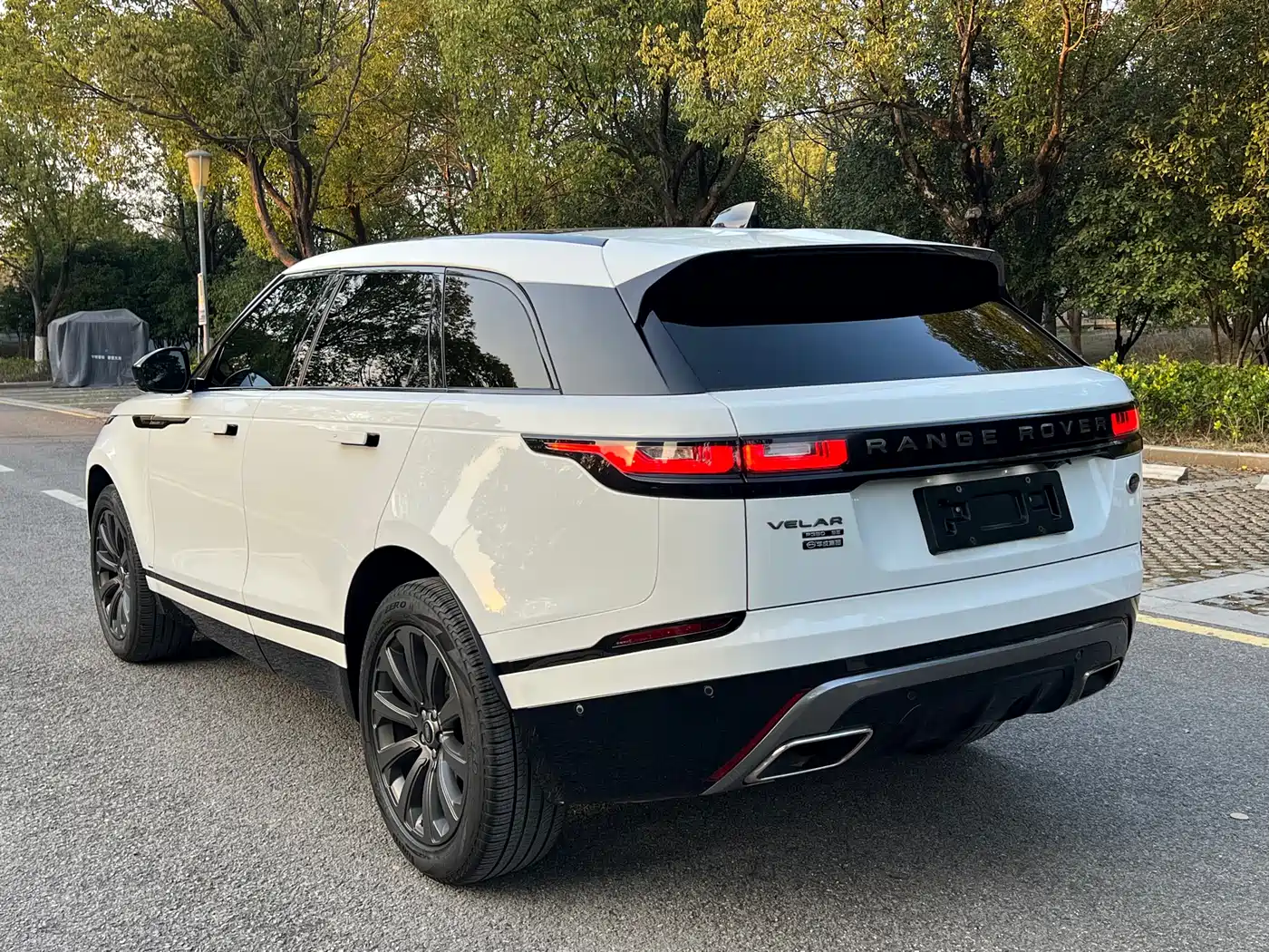 Land Rover Range Rover Velar 2020 P380 R-DYNAMIC SE фото 6