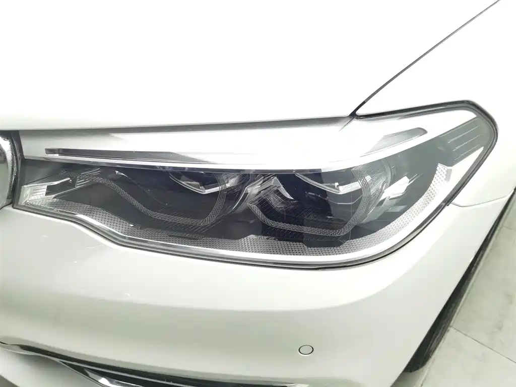 BMW 5 SERIES NEW ENERGY